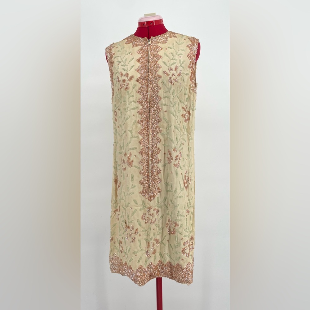 Stunning 1960s Silk Flapper Style 60s Does 20s Beaded Shift Party Dress